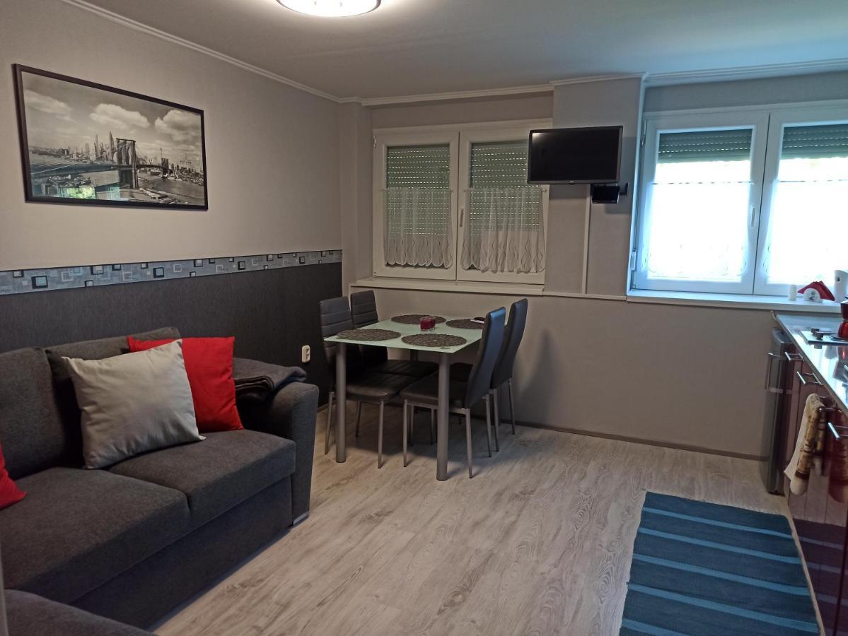 Apartament Angi Apartman- Nagyszeru Elhelyezkedes, Vendegkozpontu Szallashely-Szolgaltatas Harkány Zewnętrze zdjęcie